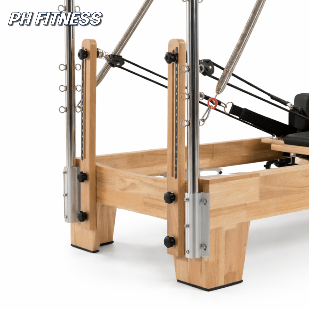 Verstellbares Seilzugsystem des Pilates-Reformers aus Holz